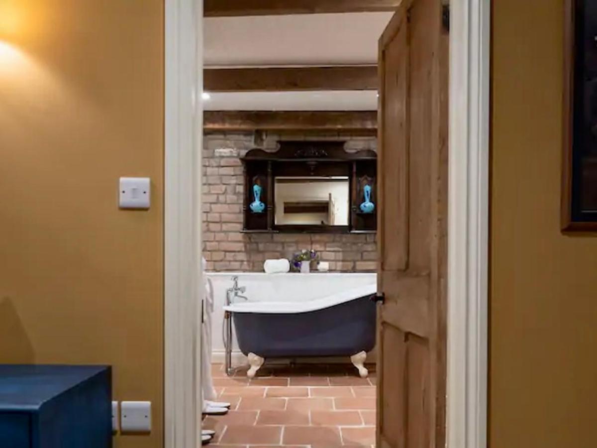 Pass The Keys Goose Feather Barn, Wedmore Luxury Cottage For Two Exterior photo